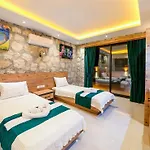 Villa With Private Pool And Jacuzzi In Nature *