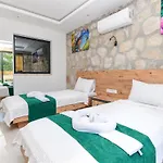 Villa With Private Pool And Jacuzzi In Nature *