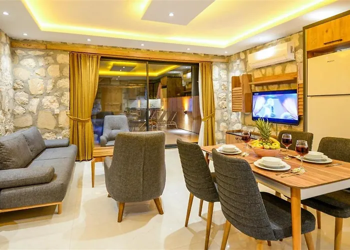 With Private Pool And Jacuzzi In Nature Villa *