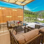 Villa With Private Pool And Jacuzzi In Nature *