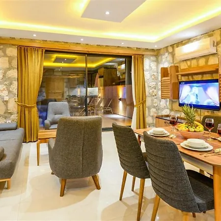With Private Pool And Jacuzzi In Nature Vila *