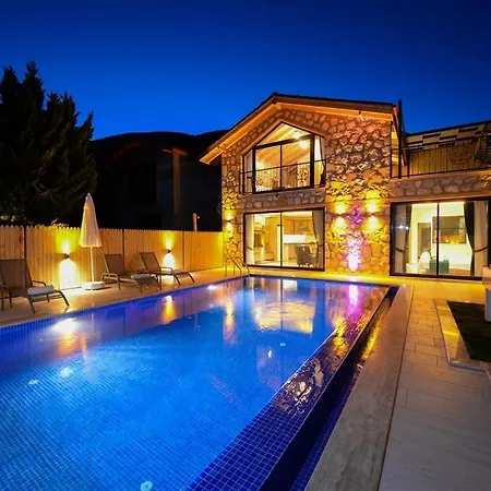 Villa With Private Pool And Jacuzzi In Nature Kaş